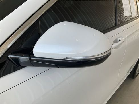 Used 2024 Buick Envista Avenir image 3