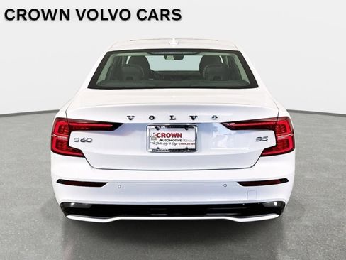 Used 2025 Volvo S60 B5 Plus FWD image 7
