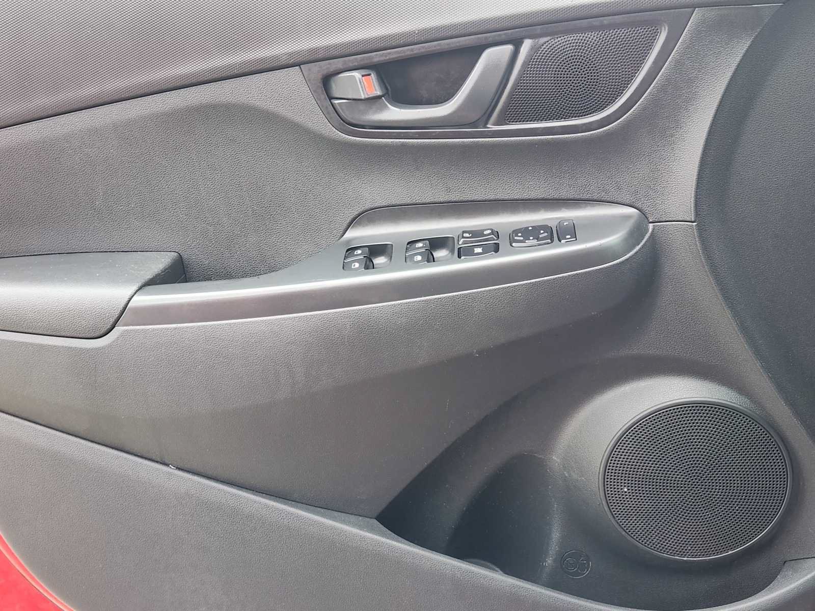 Used 2021 Hyundai Kona SEL AWD/4WD image 22
