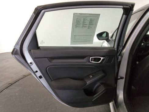 Used 2022 Honda Civic Sport image 29