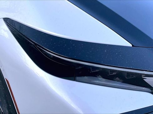 New 2026 Toyota Crown Platinum image 13