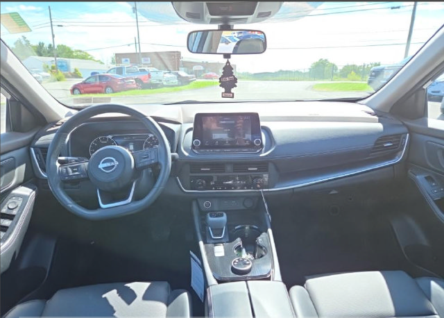 Certified 2023 Nissan Rogue SV w/ SV Premium B Package AWD/4WD image 6