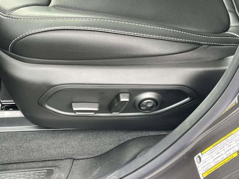 New 2025 Jeep Grand Cherokee L Limited w/ Luxury Tech Group II image 27