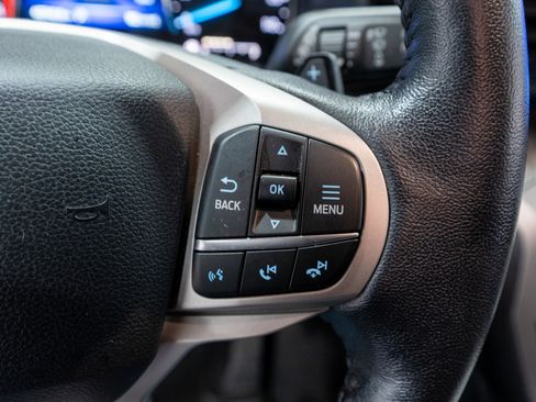 Used 2020 Ford Explorer XLT w/ Comfort Package image 24