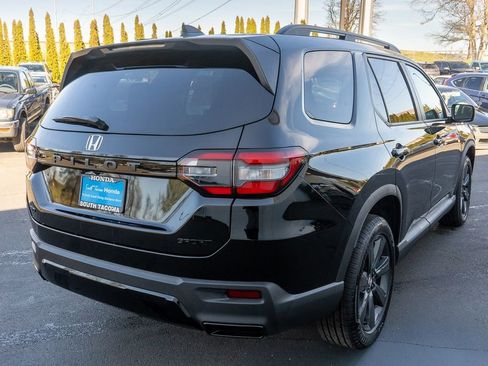 New 2026 Honda Pilot Sport image 6