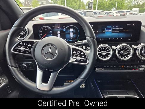 Certified 2023 Mercedes-Benz GLA 250 4MATIC image 18
