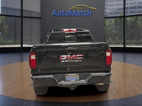 Used 2024 GMC Canyon AT4 AWD/4WD image 10