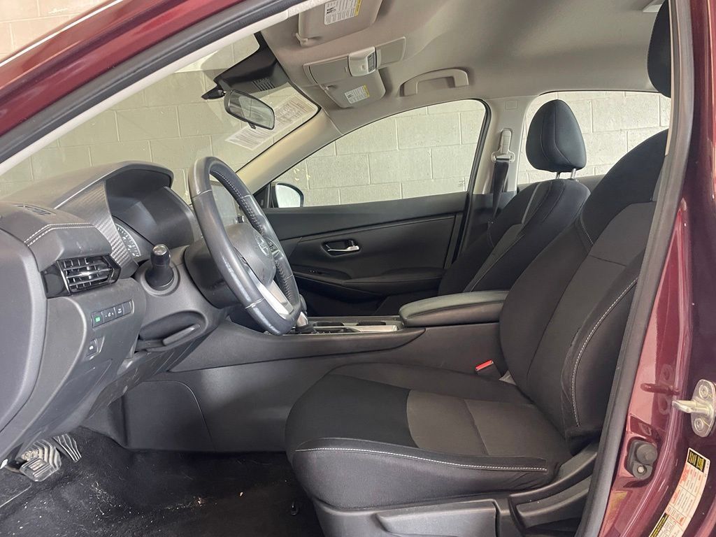 Certified 2020 Nissan Sentra SV FWD image 10