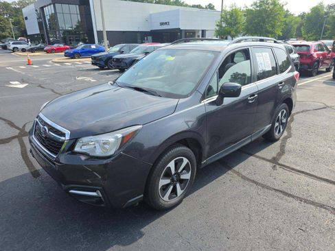 Used 2017 Subaru Forester 2.5i Limited AWD/4WD image 1