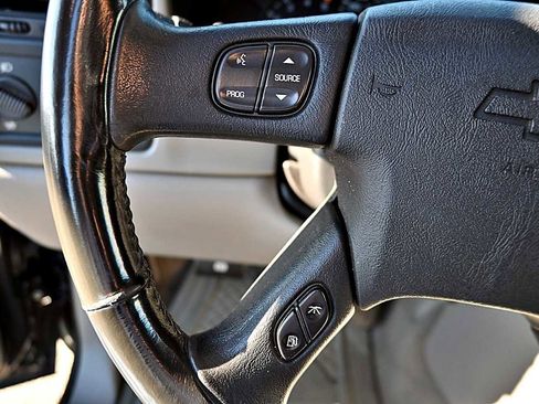 Used 2004 Chevrolet Silverado 2500 LT w/ Skid Plate Package image 22