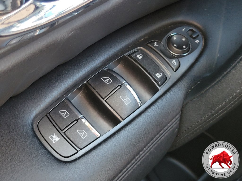 Used 2024 Nissan Armada SV AWD/4WD image 27
