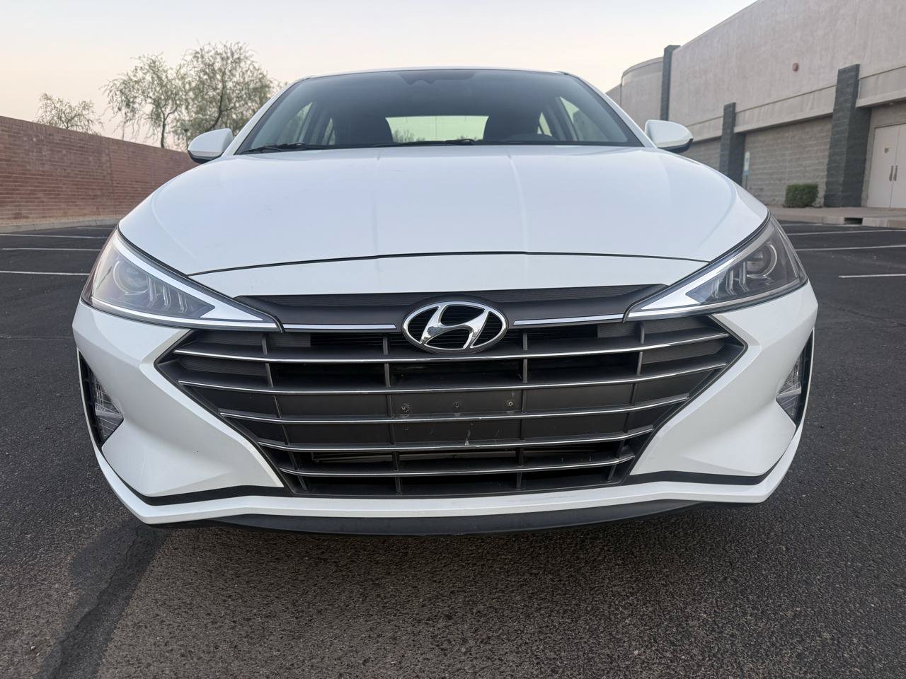Used 2020 Hyundai Elantra SE w/ Cargo Package (C1) FWD image 8