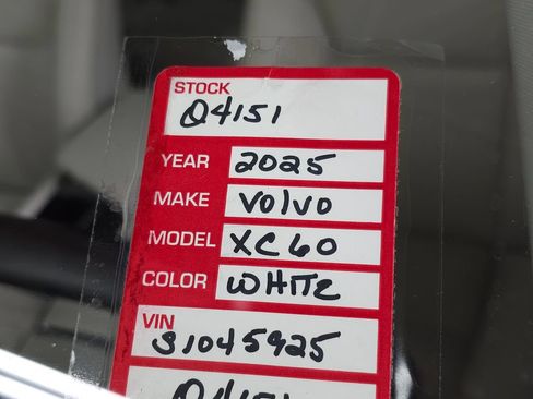 Certified 2025 Volvo XC60 T8 Plus w/ Climate Package AWD/4WD image 36