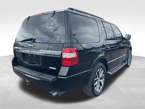 Used 2016 Ford Expedition XLT w/ Equipment Group 202A AWD/4WD image 14
