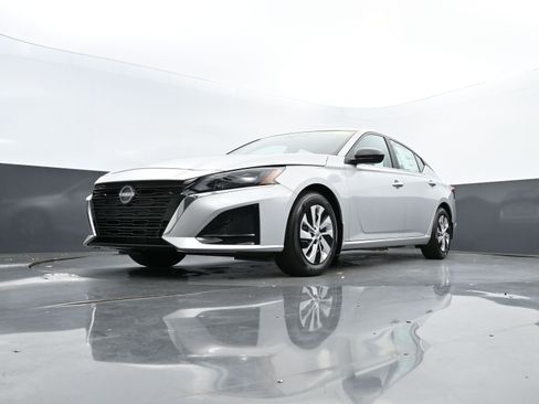 New 2025 Nissan Altima 2.5 S image 33