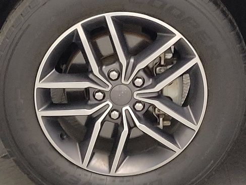 Used 2019 Jeep Grand Cherokee Limited image 31