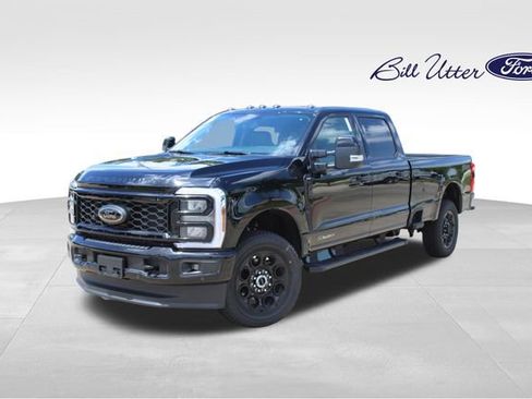 New 2026 Ford F350 Lariat w/ Black Appearance Package AWD/4WD image 1
