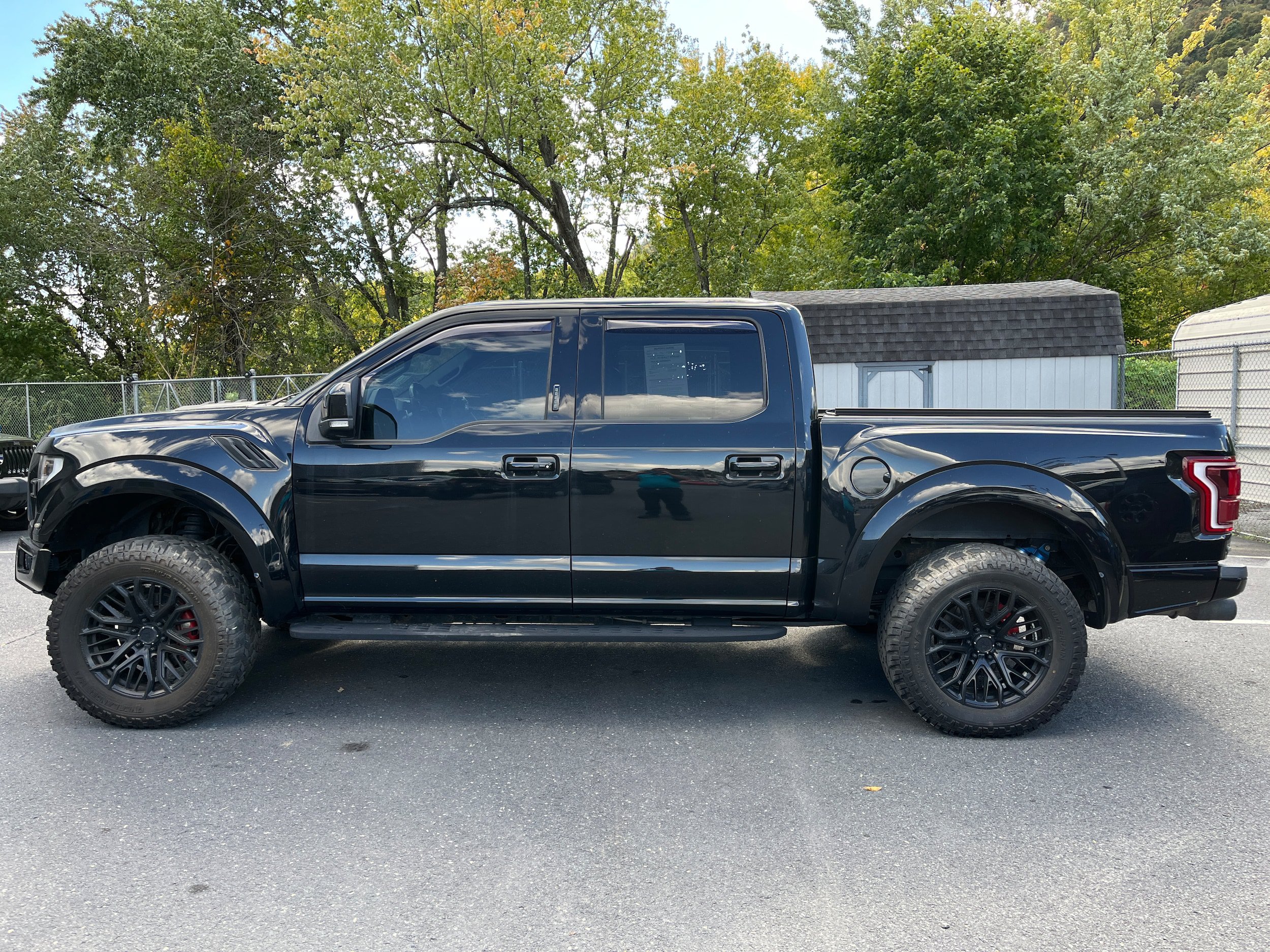 Used 2018 Ford F150 Raptor w/ Equipment Group 802A Luxury AWD/4WD image 10