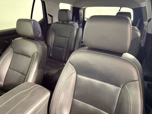 Used 2020 Chevrolet Traverse LT w/ LT Premium Package image 33