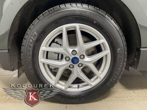 Used 2022 Ford Edge SEL w/ Convenience Package image 7