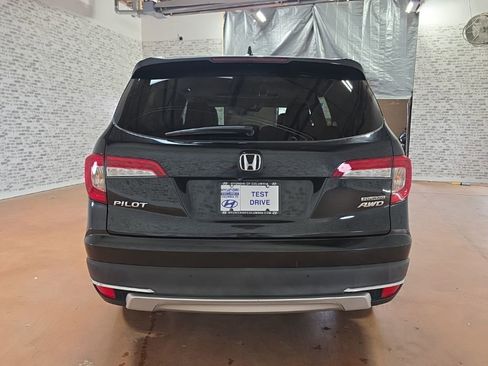 Used 2021 Honda Pilot Touring image 5