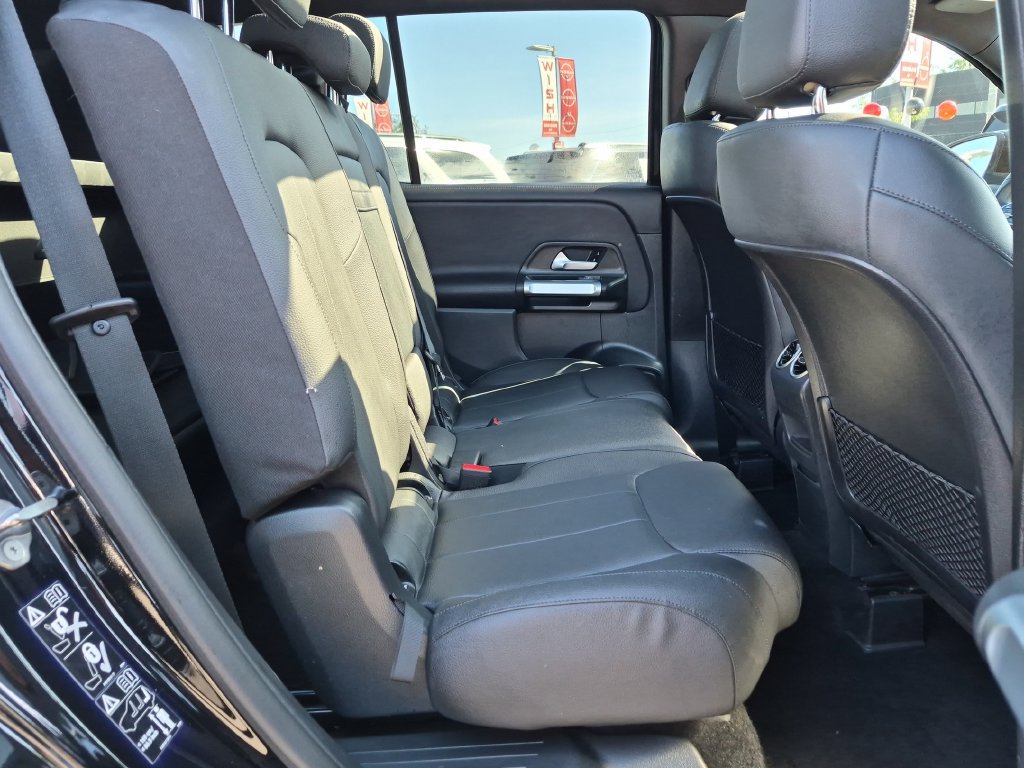 Used 2023 Mercedes-Benz GLB 250 image 31