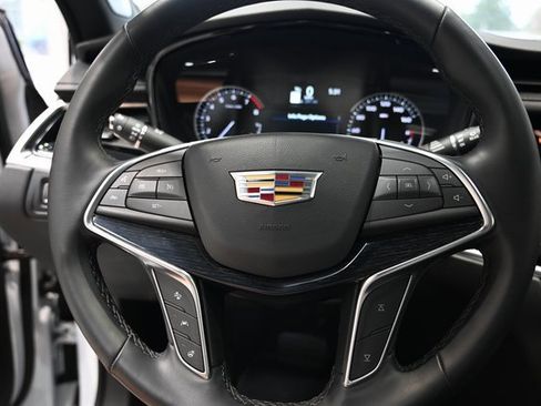 Used 2025 Cadillac XT5 Premium Luxury image 21