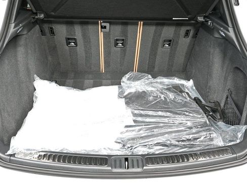 Certified 2026 Porsche Macan image 31