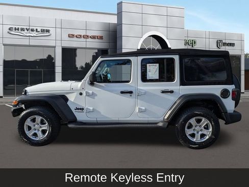 Used 2022 Jeep Wrangler Unlimited Sport image 7