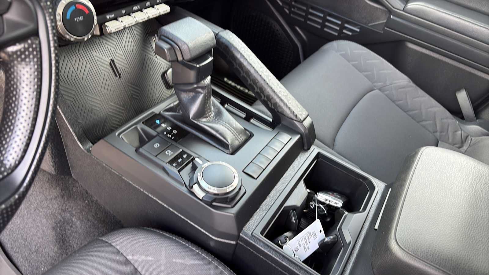 Used 2025 Toyota Tacoma SR AWD/4WD image 19