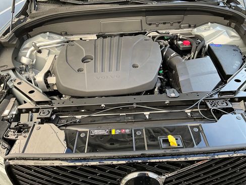 New 2026 Volvo XC60 B5 Plus w/ Protection Package Premier image 25