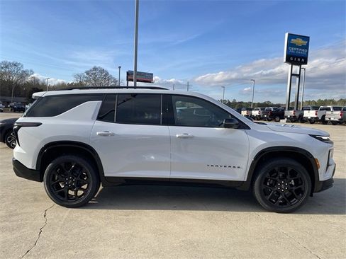 New 2026 Chevrolet Traverse RS image 7