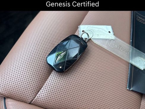 Certified 2026 Genesis GV70 2.5T Advanced AWD/4WD image 29