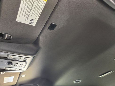 Used 2024 Chevrolet Suburban LT AWD/4WD image 26