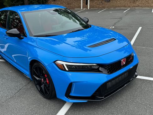 Used 2025 Honda Civic Type R image 17