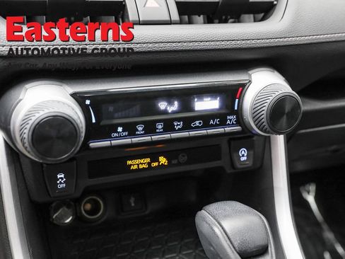 Used 2022 Toyota RAV4 LE image 20