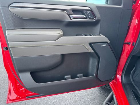 Used 2024 Chevrolet Silverado 1500 ZR2 w/ Technology Package image 12