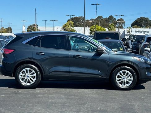 Certified 2022 Ford Escape SE w/ Convenience Package FWD image 4