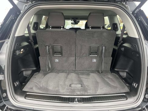 Used 2021 Jeep Grand Cherokee L Laredo w/ Luxury Tech Group I image 14