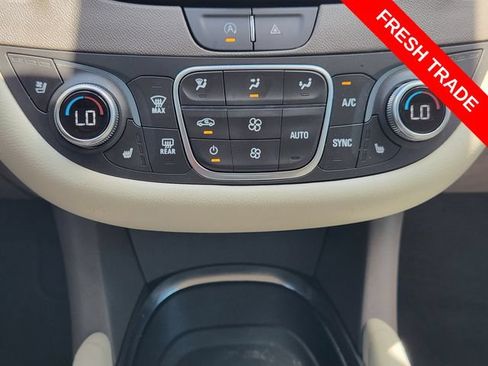Used 2024 Chevrolet Malibu LT FWD image 17