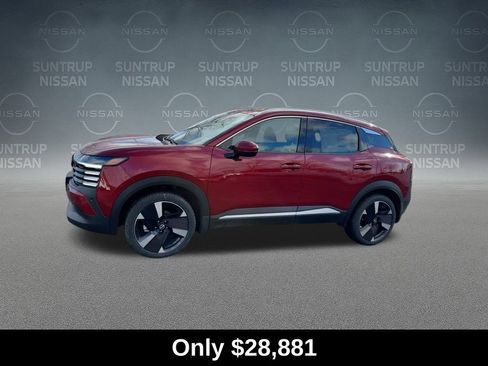 Used 2025 Nissan Kicks SR AWD/4WD image 4