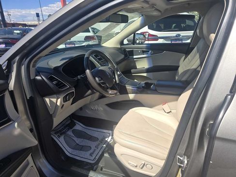 Used 2016 Lincoln MKX Reserve w/ Climate Package AWD/4WD image 16