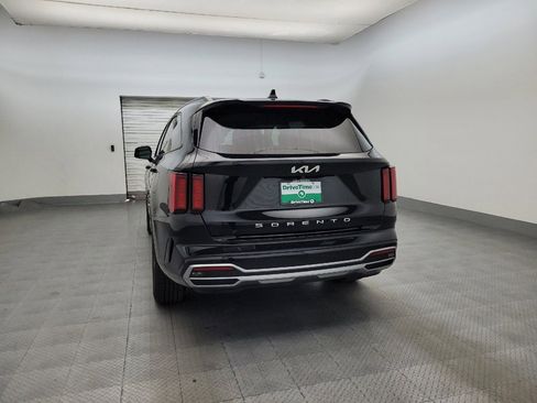 Used 2022 Kia Sorento S w/ Panoramic Sunroof Package FWD image 6
