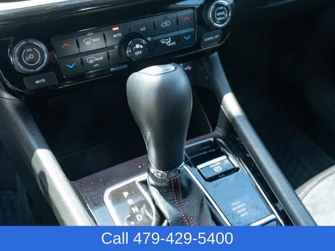 Used 2025 Jeep Compass Trailhawk AWD/4WD image 22