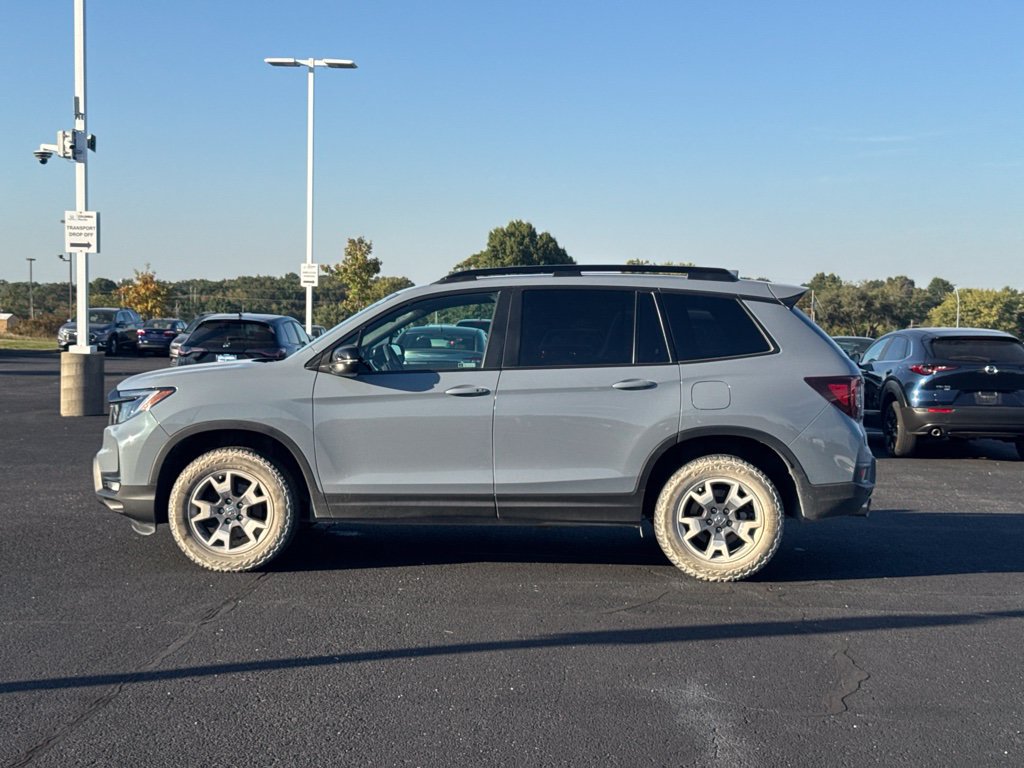 Used 2023 Honda Passport TrailSport image 7