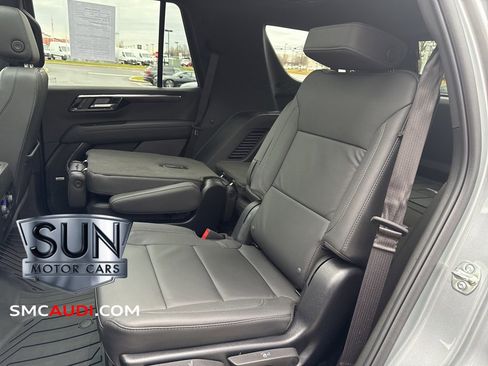 Used 2025 Chevrolet Tahoe LT w/ Comfort Package image 13