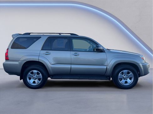 Used 2008 Toyota 4Runner SR5 image 7