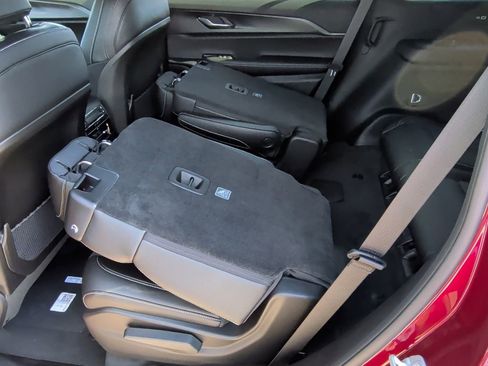 New 2025 Jeep Grand Cherokee L Altitude image 40