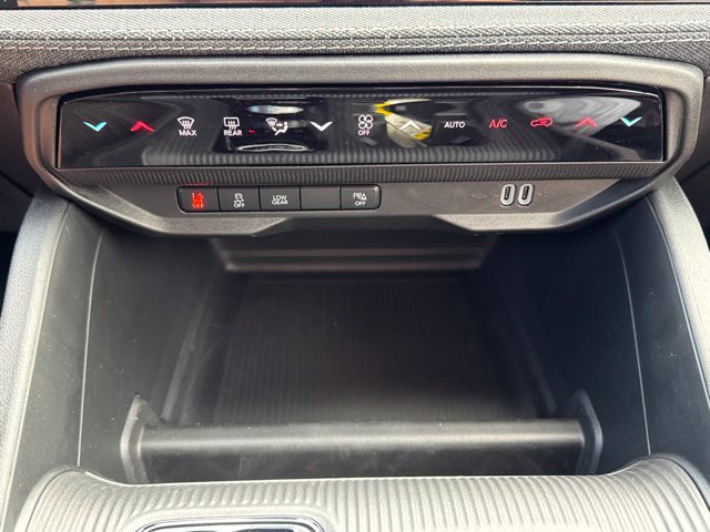 New 2026 Jeep Cherokee Laredo AWD/4WD image 17