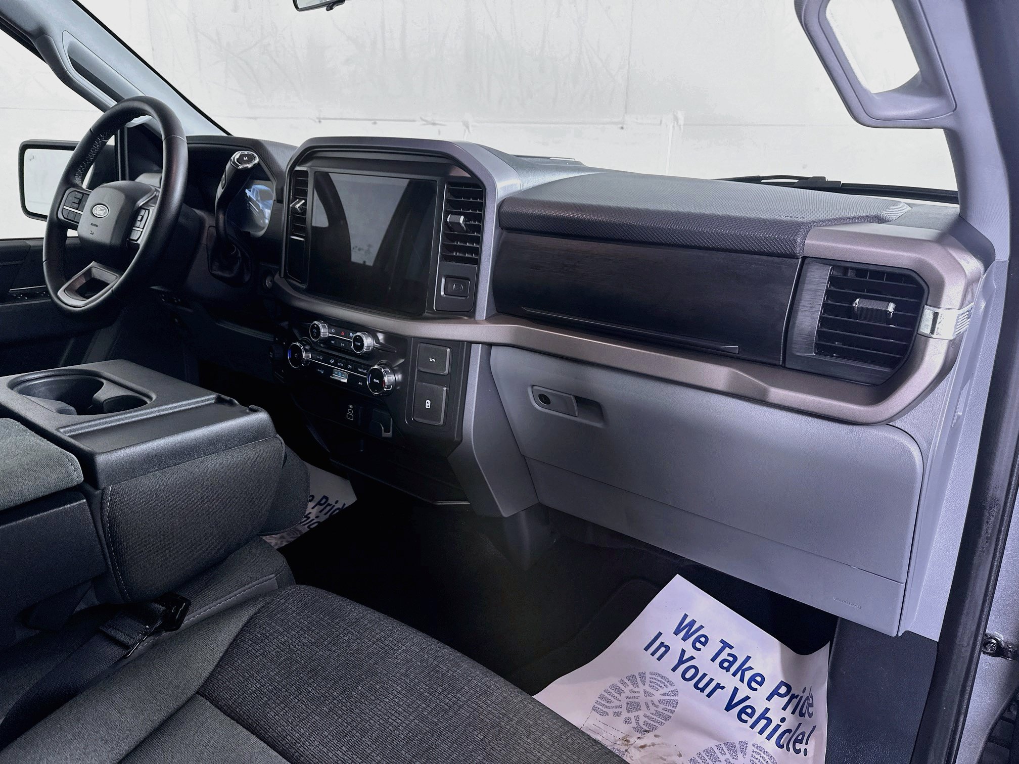 Used 2025 Ford F150 XLT w/ Equipment Group 301A Standard AWD/4WD image 26